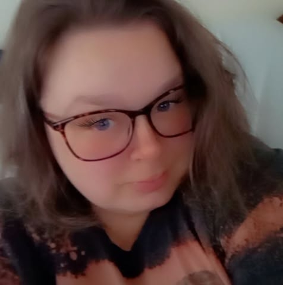 Meet your Posher, Karina